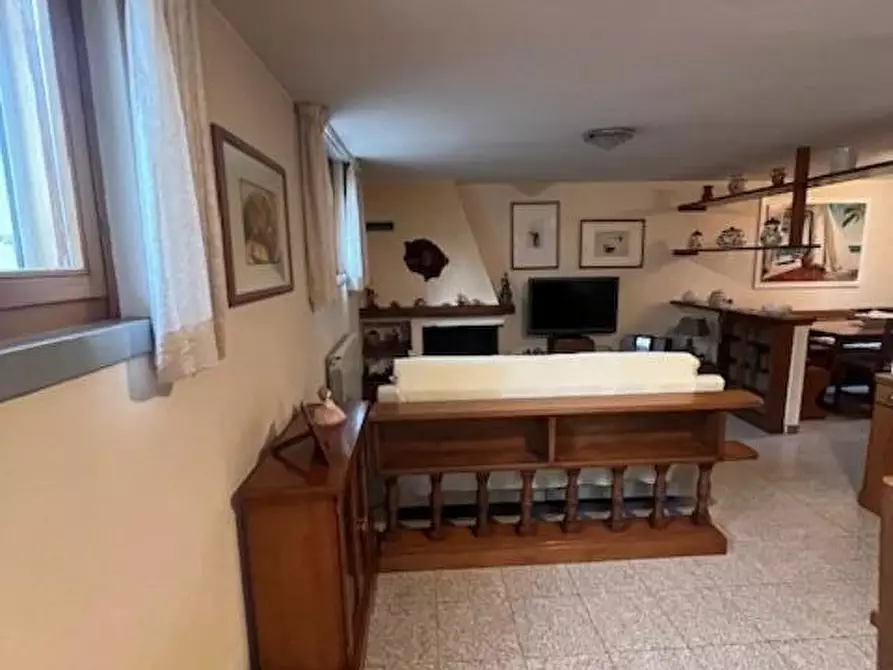 Immagine 3 di Appartamento in vendita  a Fosdinovo