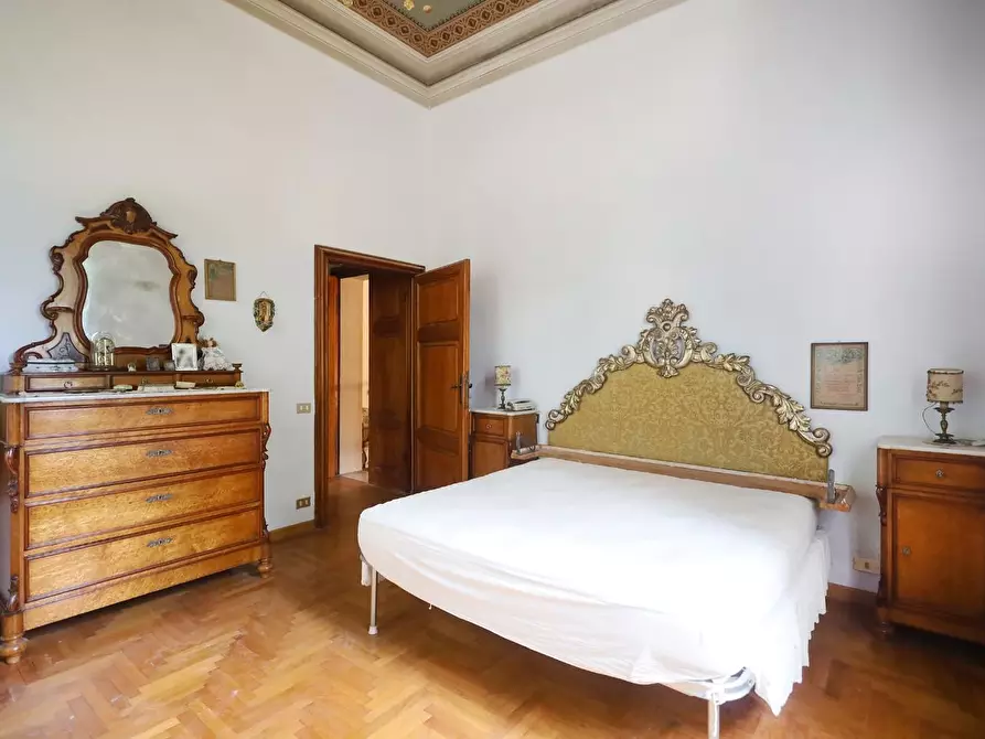 Immagine 34 di Villa in vendita  a Pisa