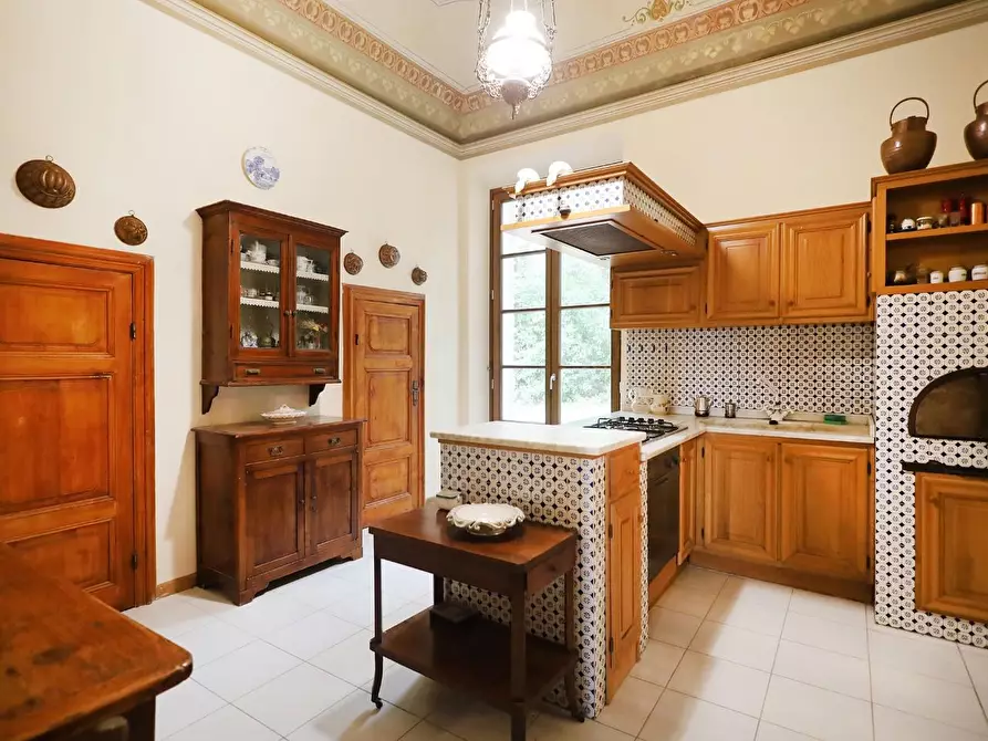 Immagine 12 di Villa in vendita  a Pisa