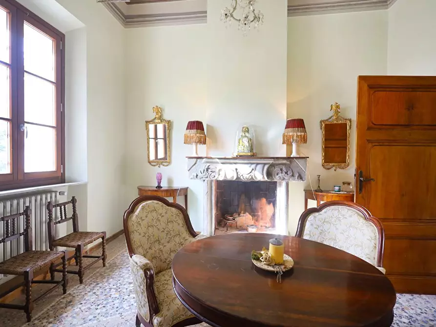 Immagine 17 di Villa in vendita  a Pisa