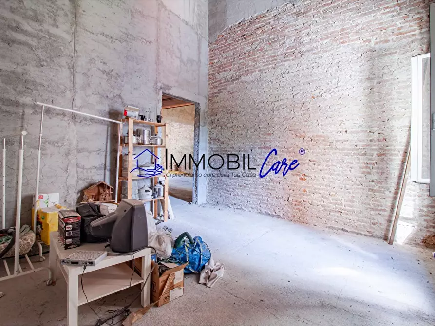 Immagine 10 di Appartamento in vendita  a Livorno