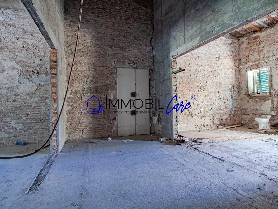 Immagine 4 di Appartamento in vendita  a Livorno