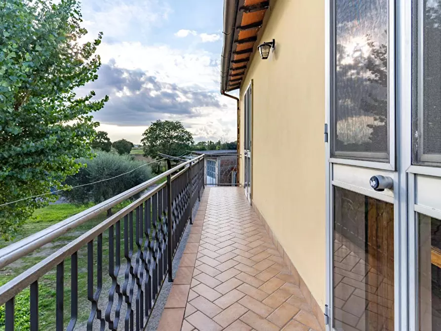 Immagine 18 di Appartamento in vendita  a Empoli