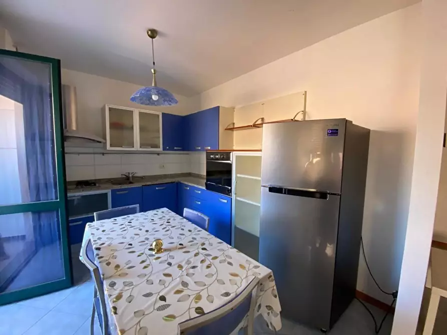 Immagine 2 di Appartamento in vendita  a Cecina