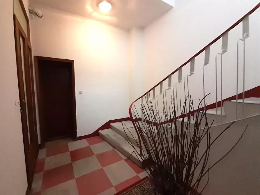 Immagine 4 di Appartamento in vendita  a Pontedera