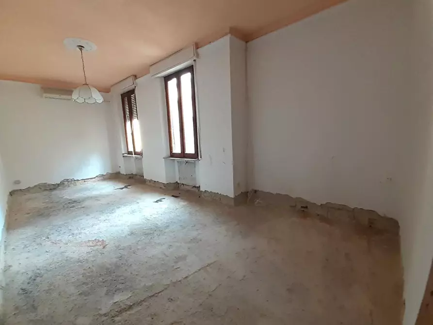 Immagine 15 di Appartamento in vendita  a Pontedera