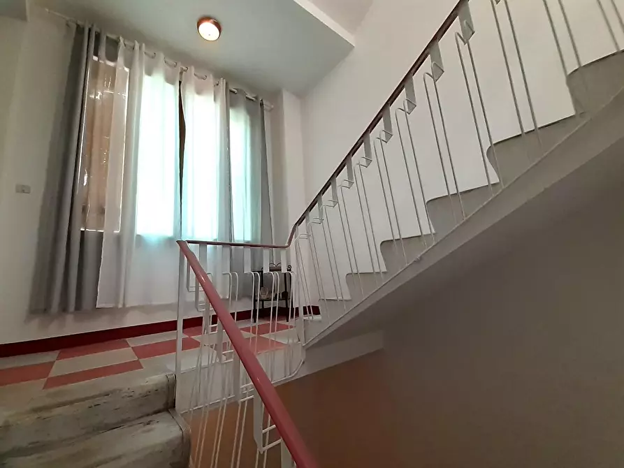 Immagine 6 di Appartamento in vendita  a Pontedera