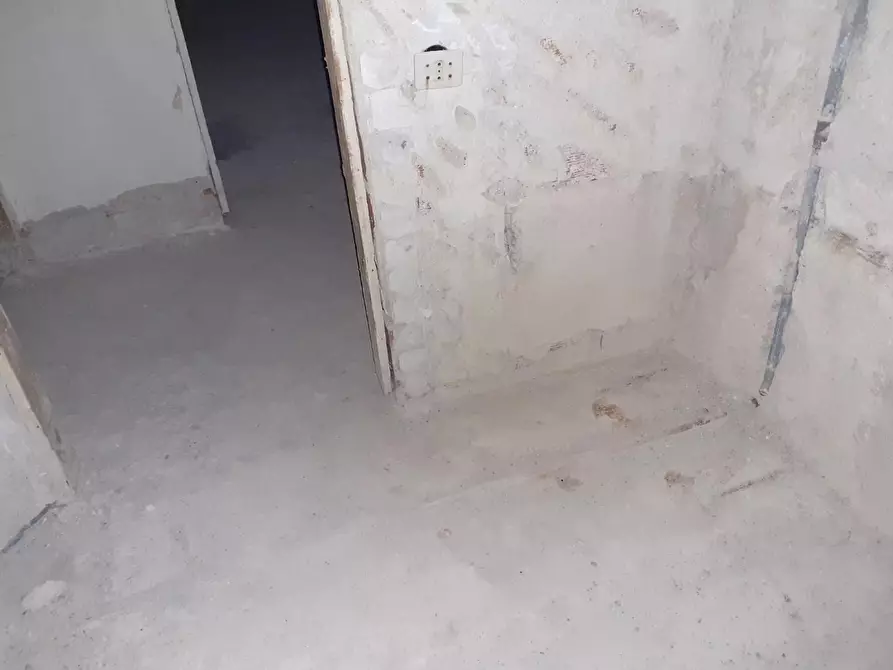 Immagine 21 di Appartamento in vendita  a Pontedera