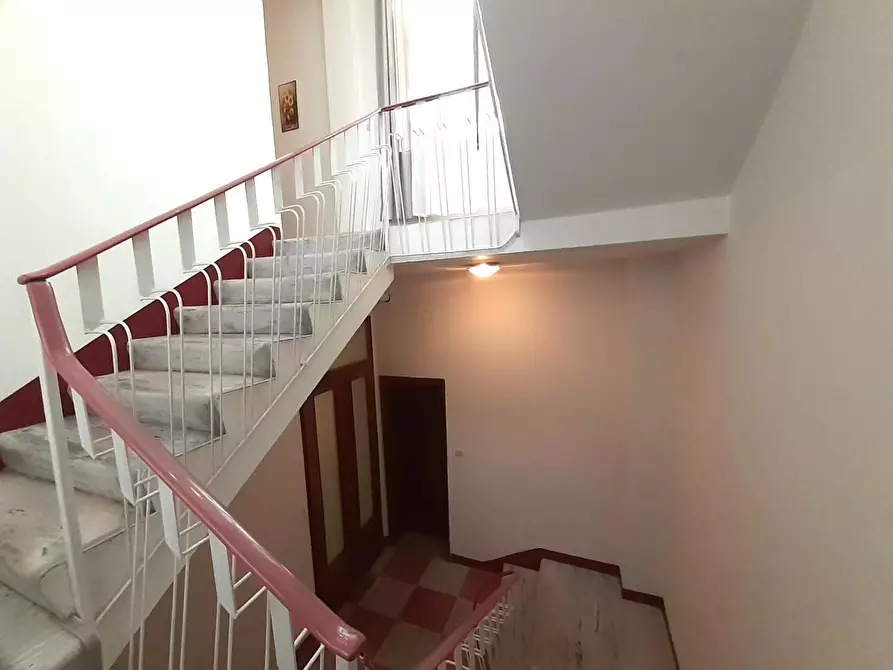 Immagine 5 di Appartamento in vendita  a Pontedera