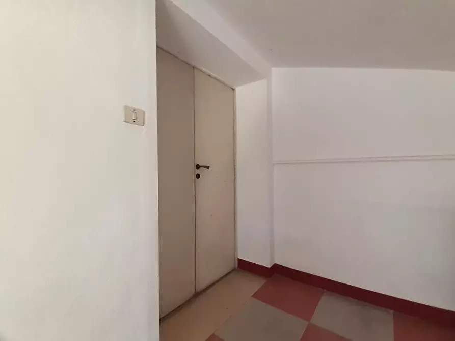 Immagine 27 di Appartamento in vendita  a Pontedera