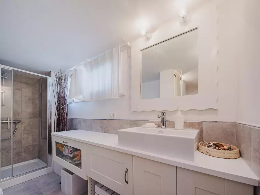 Immagine 26 di Casa indipendente in vendita  a Pisa