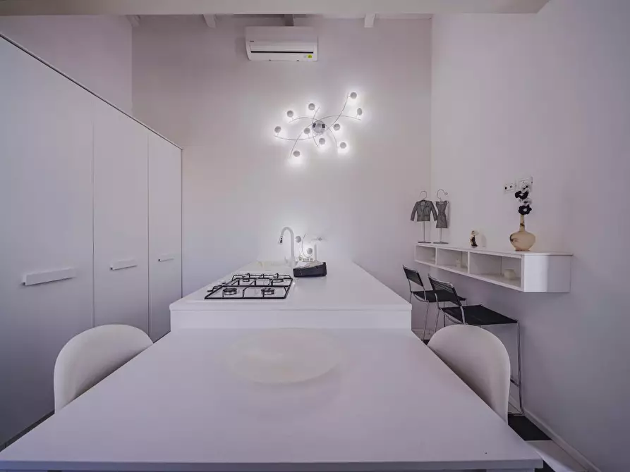 Immagine 2 di Casa indipendente in vendita  a Pisa