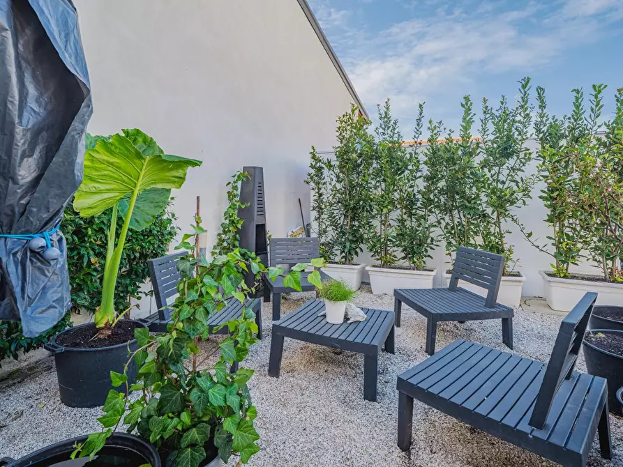 Immagine 33 di Casa indipendente in vendita  a Pisa