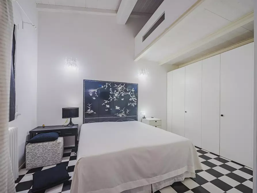 Immagine 7 di Casa indipendente in vendita  a Pisa