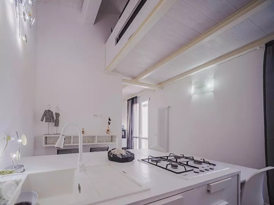 Immagine 3 di Casa indipendente in vendita  a Pisa