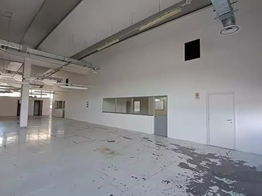 Immagine 2 di Capannone industriale in affitto  a Figline E Incisa Valdarno