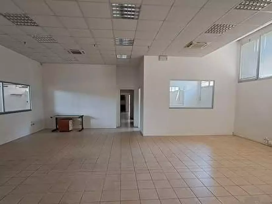 Immagine 3 di Capannone industriale in affitto  a Figline E Incisa Valdarno
