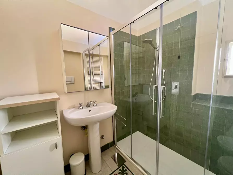 Immagine 24 di Appartamento in affitto  a Lucca