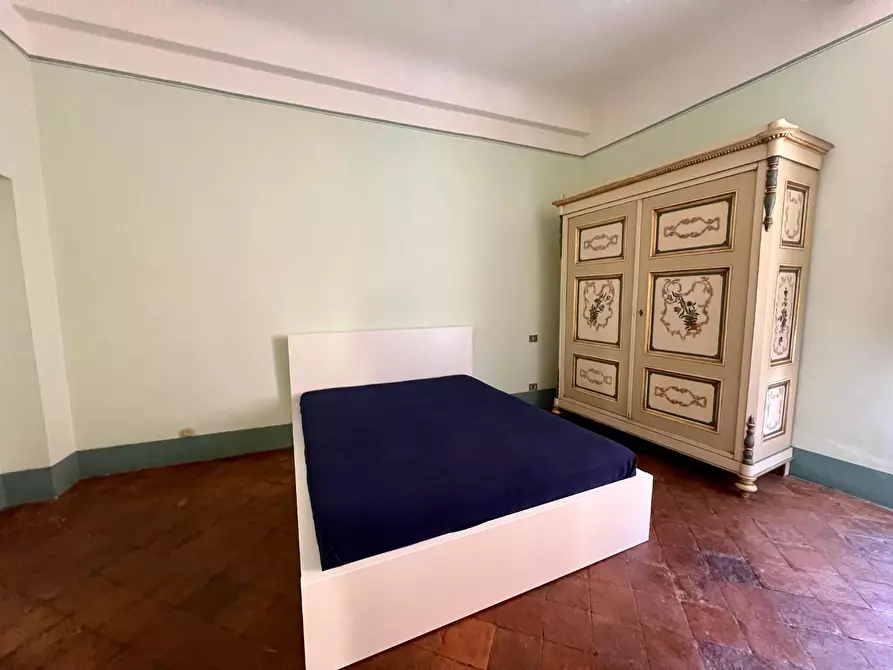 Immagine 11 di Appartamento in affitto  a Lucca