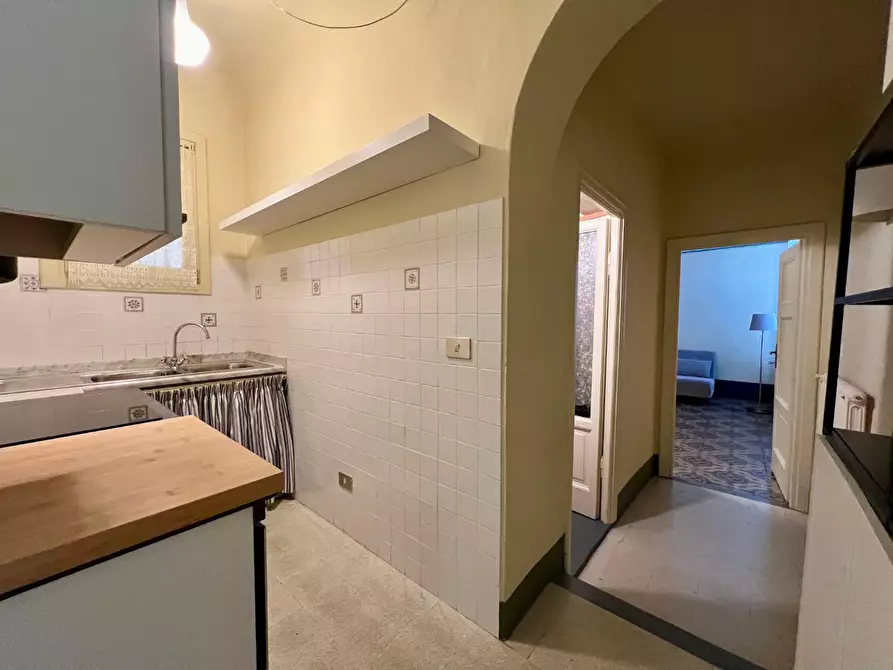 Immagine 6 di Appartamento in affitto  a Lucca