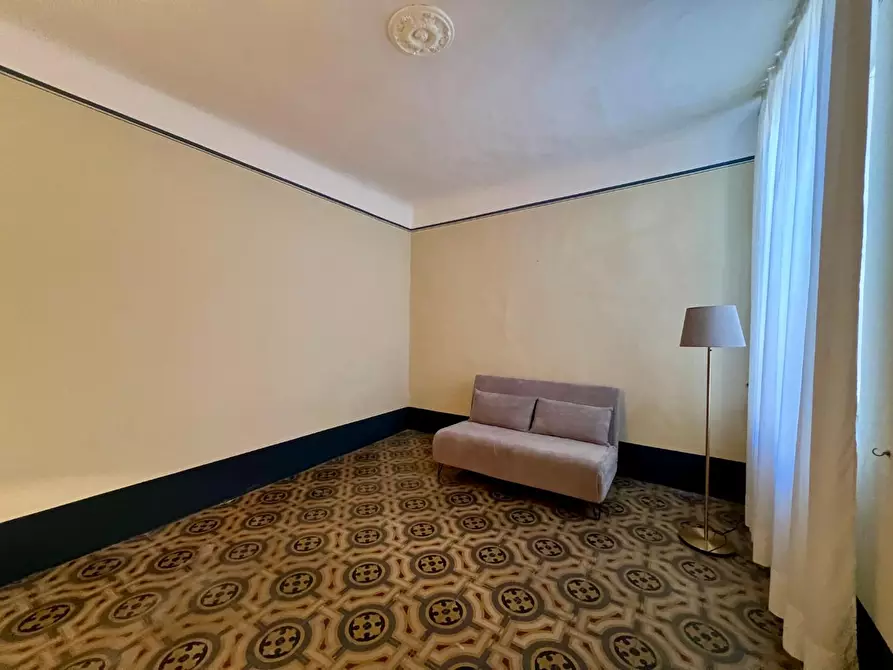 Immagine 21 di Appartamento in affitto  a Lucca