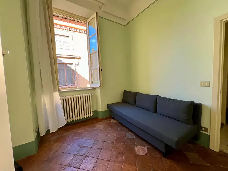 Immagine 16 di Appartamento in affitto  a Lucca