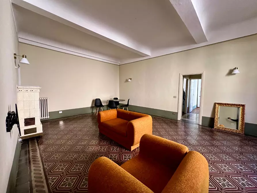 Immagine 2 di Appartamento in affitto  a Lucca