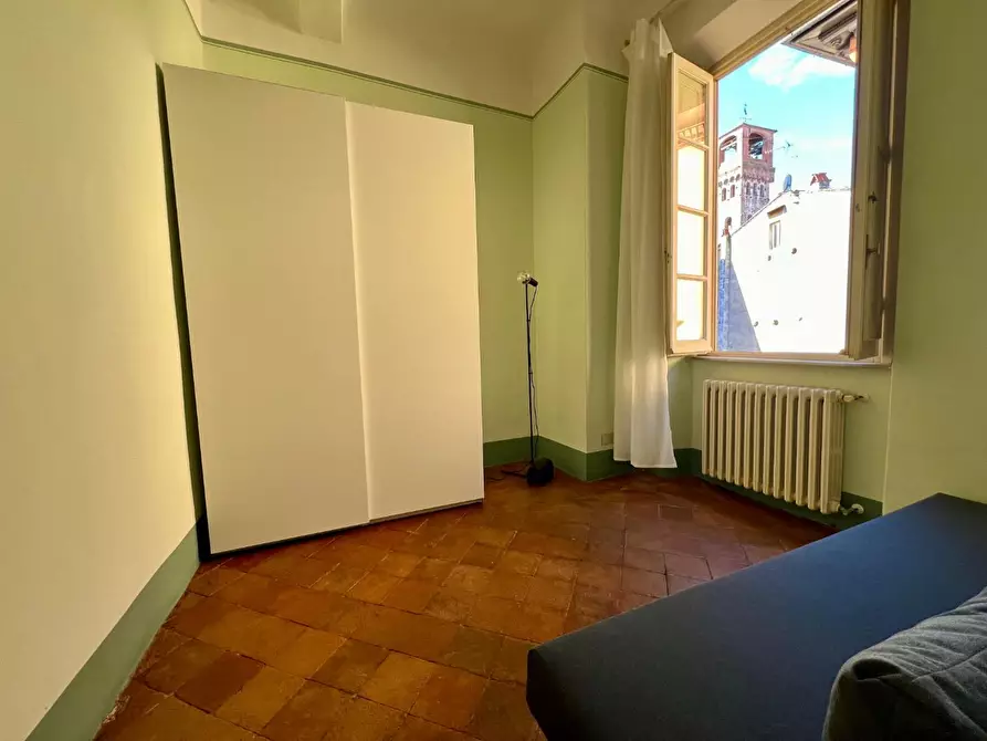 Immagine 18 di Appartamento in affitto  a Lucca