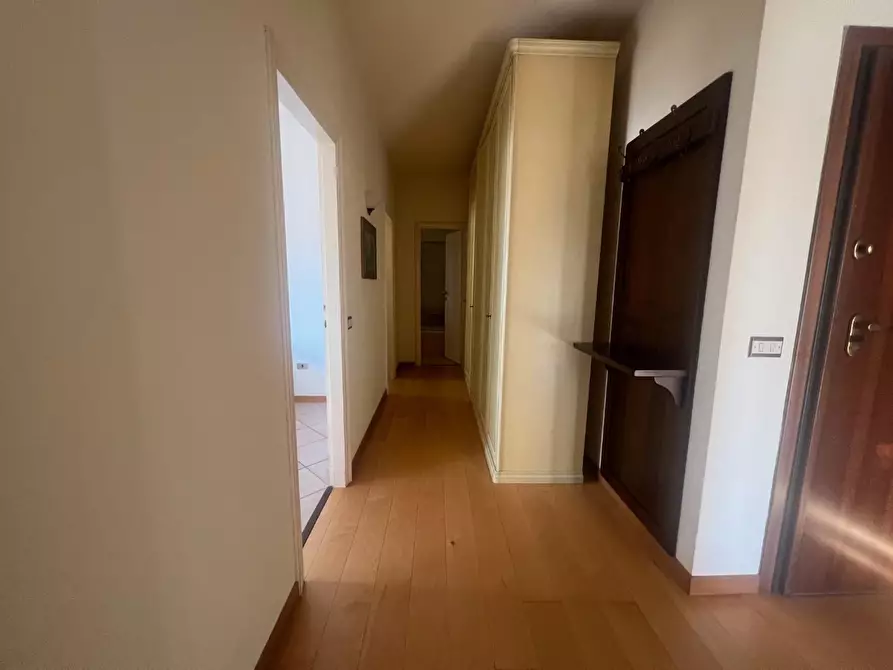 Immagine 8 di Appartamento in vendita  a Camaiore