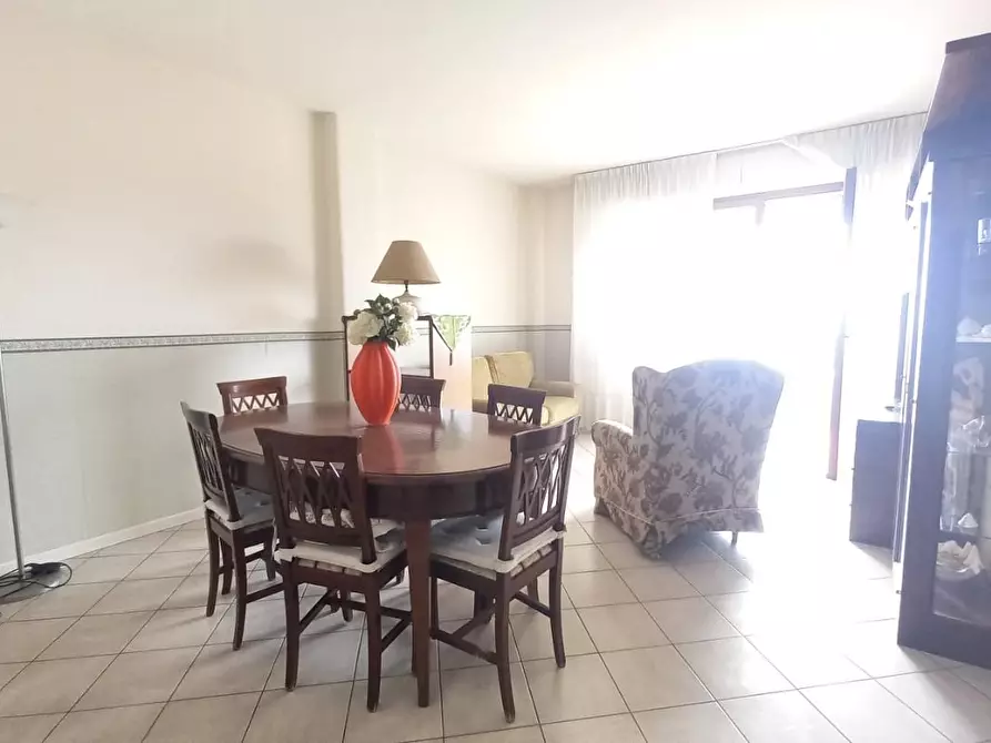 Immagine 4 di Appartamento in vendita  a Camaiore