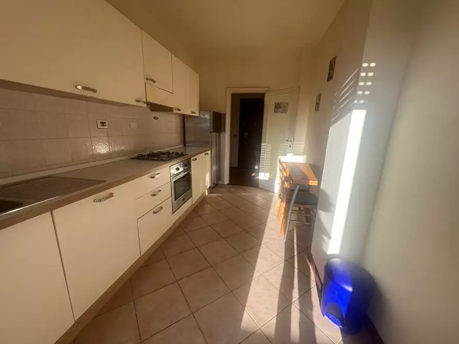 Immagine 2 di Appartamento in vendita  a Camaiore