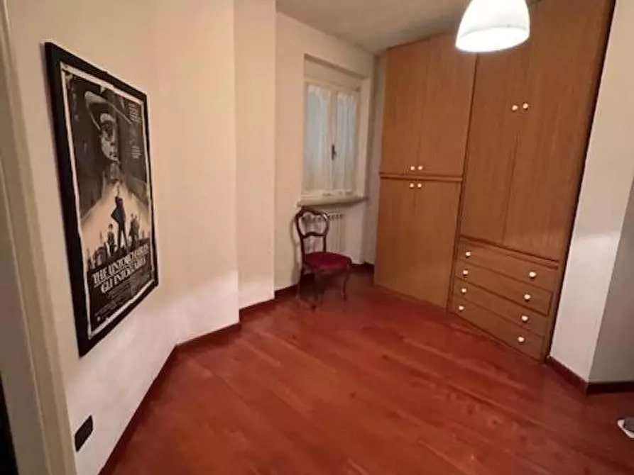 Immagine 22 di Appartamento in vendita  a Massa