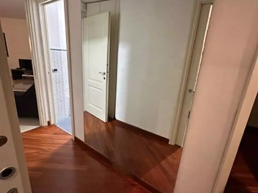 Immagine 18 di Appartamento in vendita  a Massa