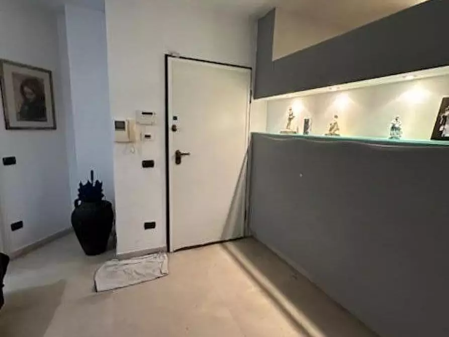 Immagine 10 di Appartamento in vendita  a Massa