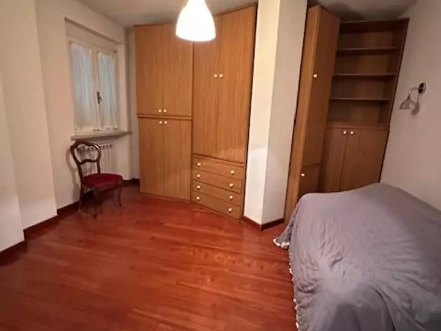 Immagine 21 di Appartamento in vendita  a Massa