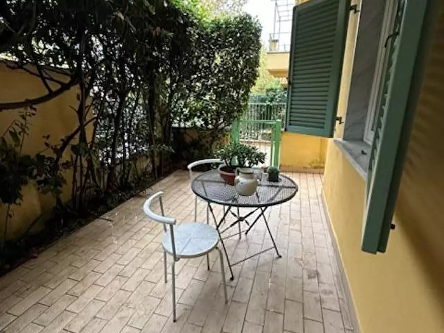 Immagine 6 di Appartamento in vendita  a Massa