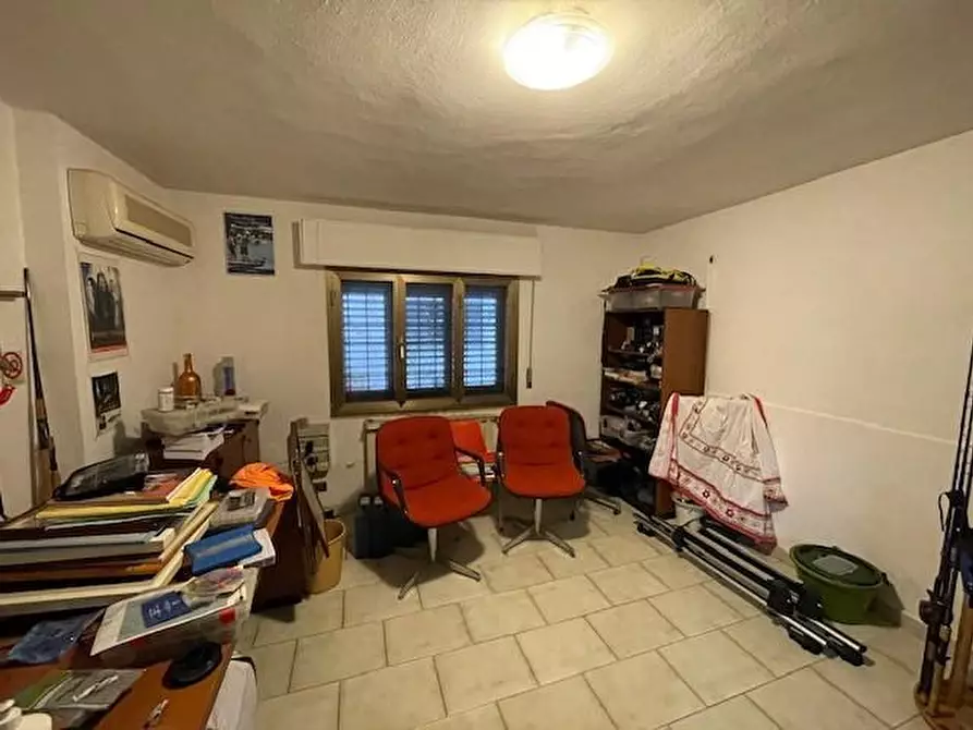 Immagine 9 di Villa in vendita  a Vecchiano