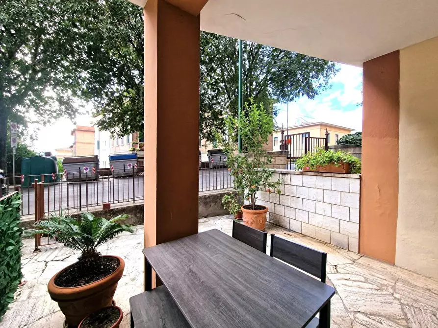 Immagine 30 di Appartamento in vendita  a Siena