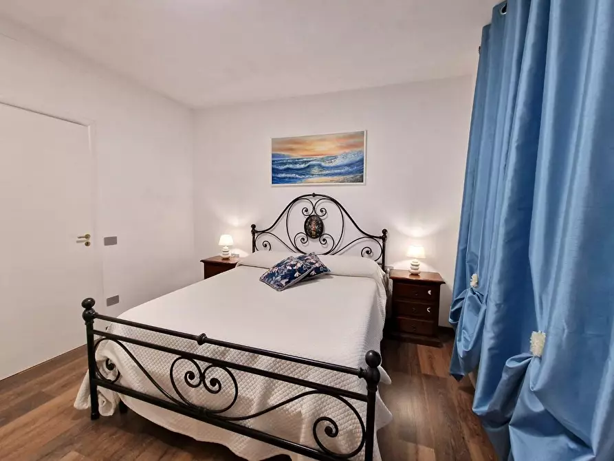 Immagine 23 di Appartamento in vendita  a Siena