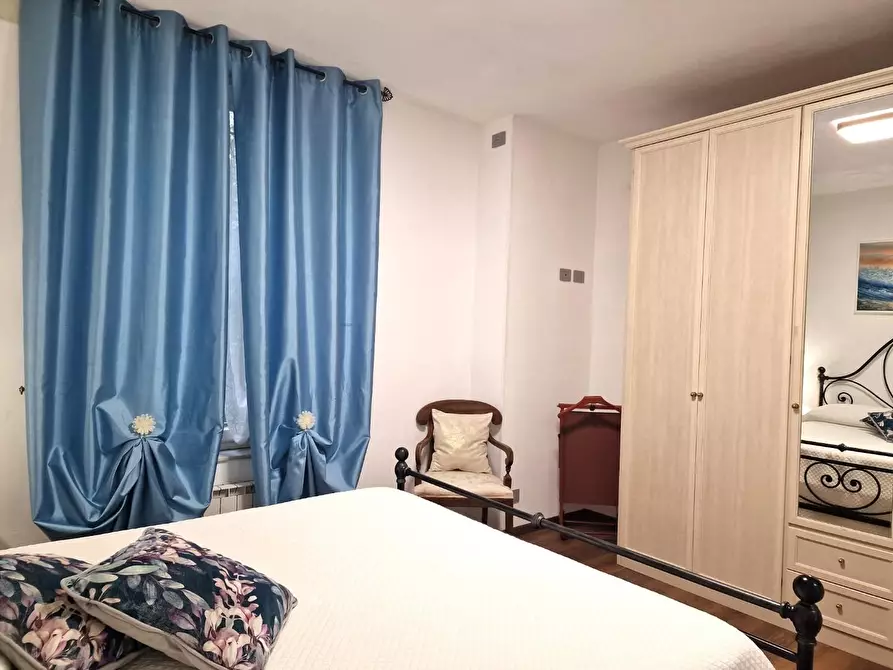 Immagine 25 di Appartamento in vendita  a Siena