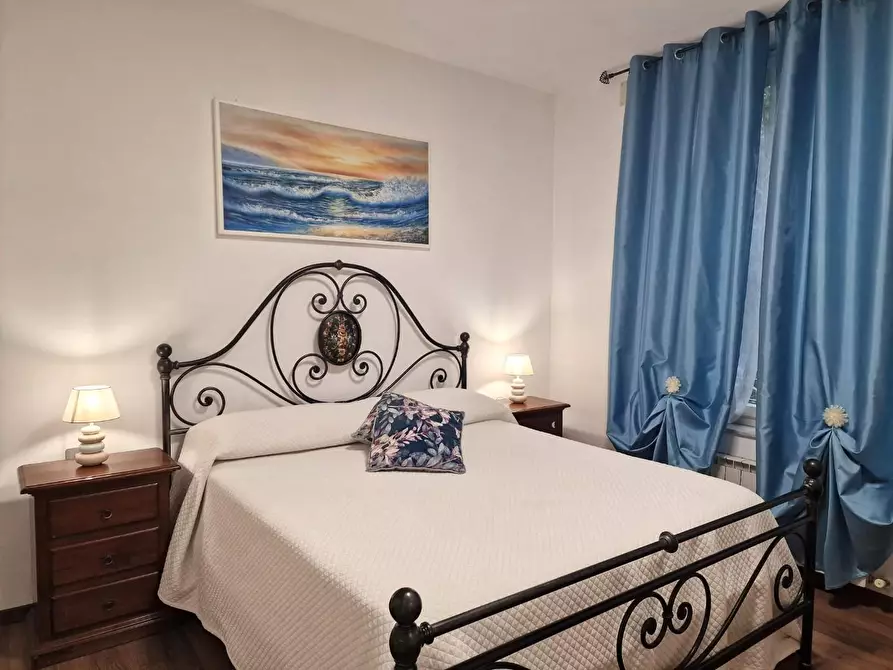 Immagine 26 di Appartamento in vendita  a Siena