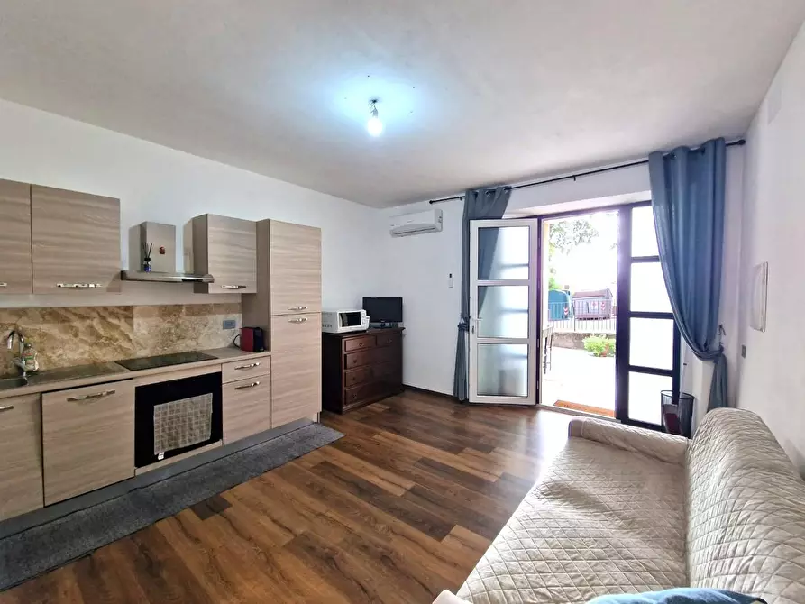 Immagine 14 di Appartamento in vendita  a Siena