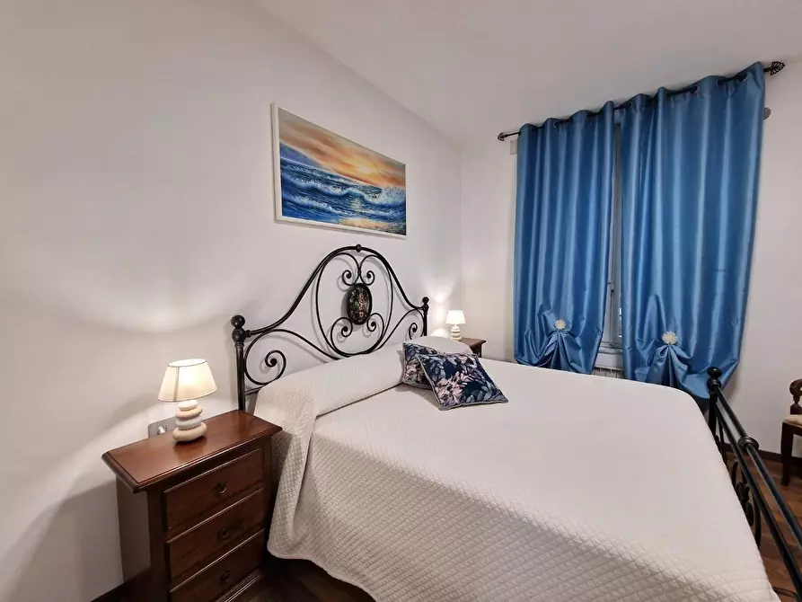 Immagine 27 di Appartamento in vendita  a Siena