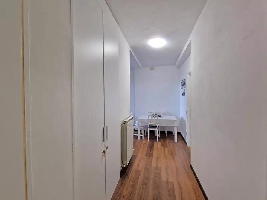 Immagine 15 di Appartamento in vendita  a Siena