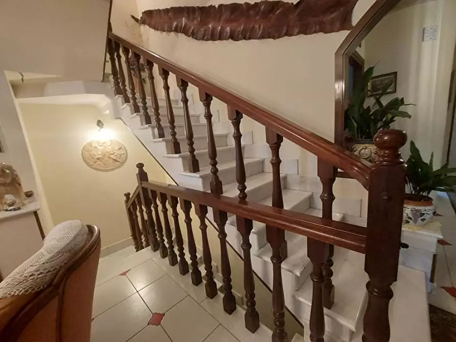 Immagine 12 di Villetta a schiera in vendita  a Massa