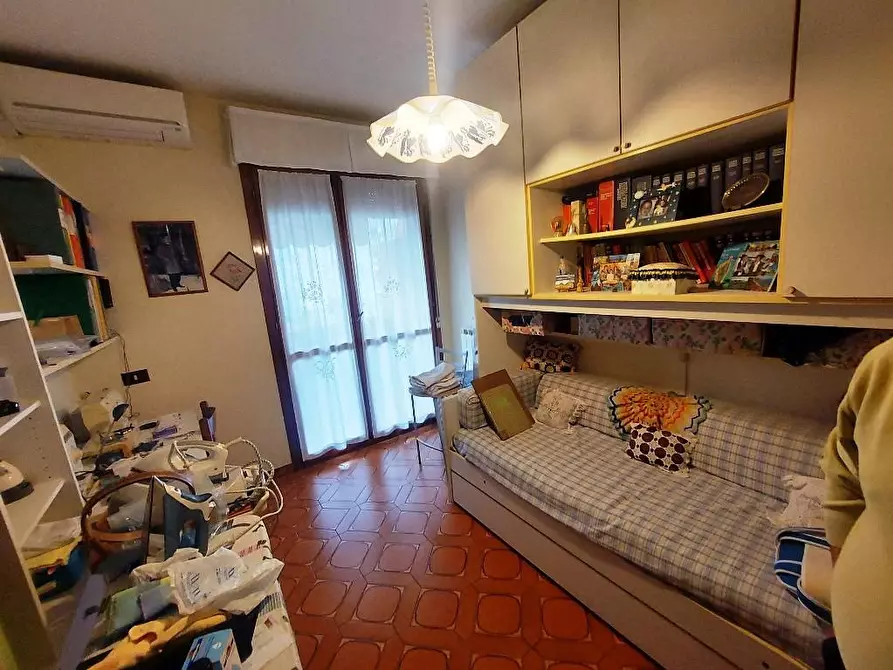 Immagine 17 di Villetta a schiera in vendita  a Massa