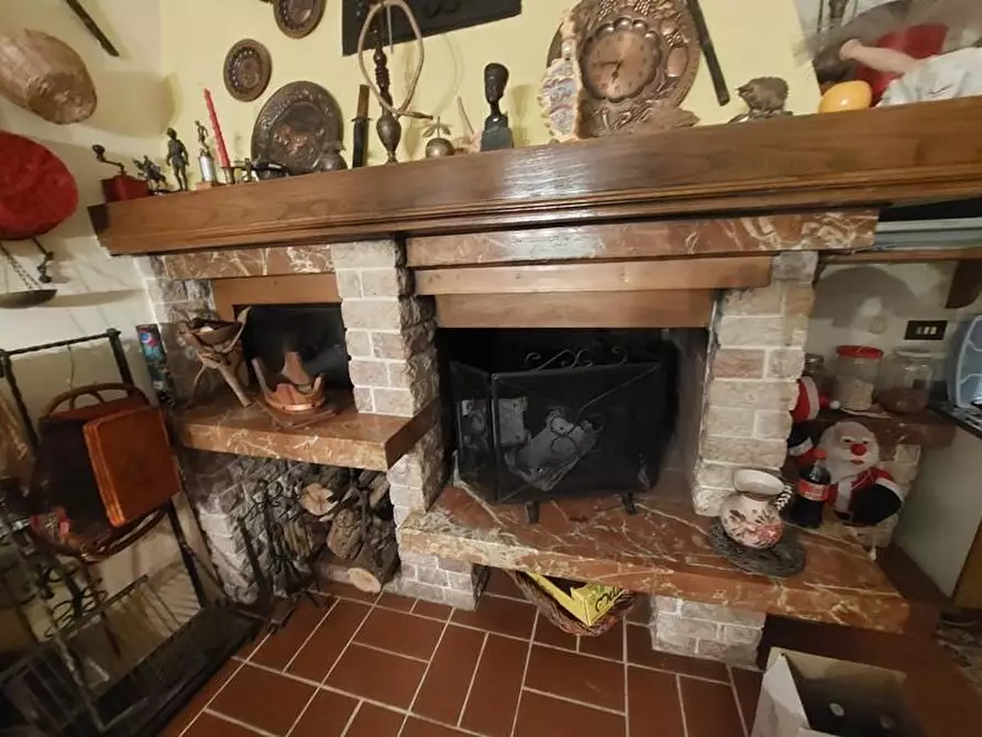 Immagine 22 di Villetta a schiera in vendita  a Massa