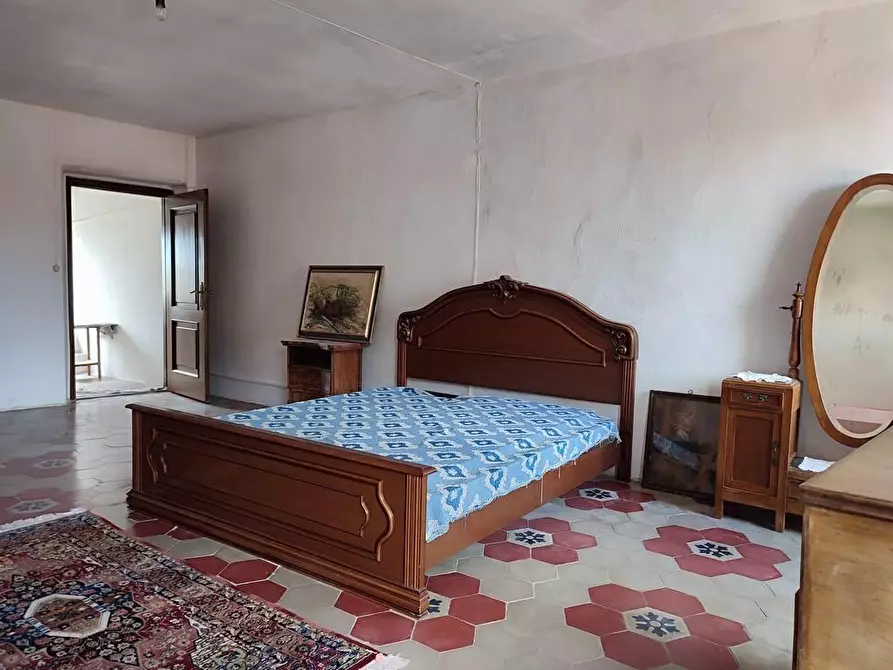 Immagine 27 di Terratetto in vendita  a Ortonovo