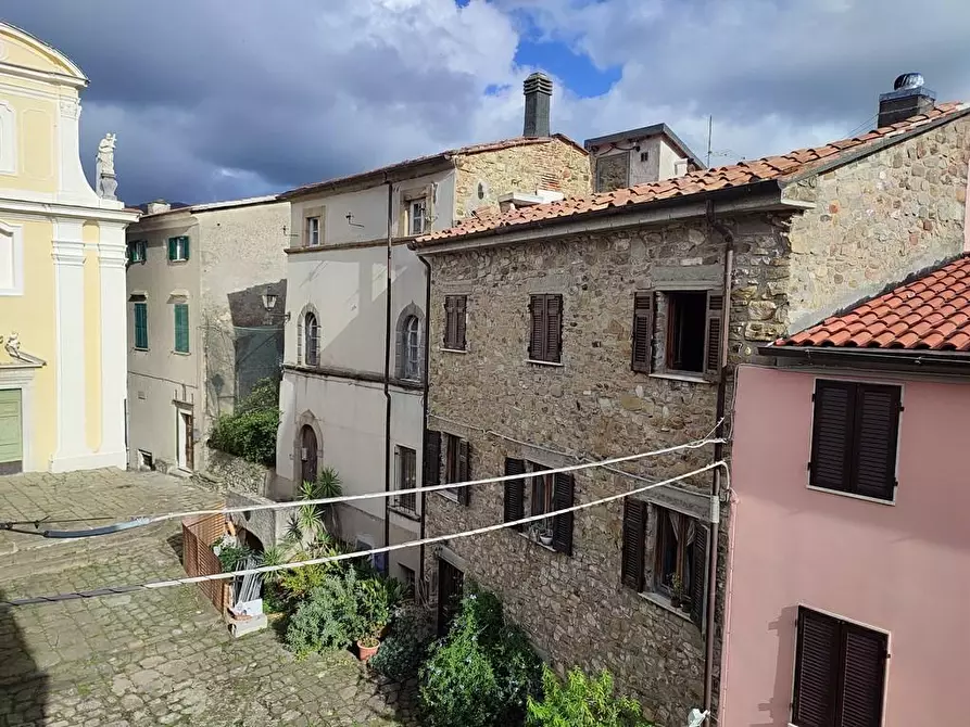 Immagine 24 di Terratetto in vendita  a Ortonovo