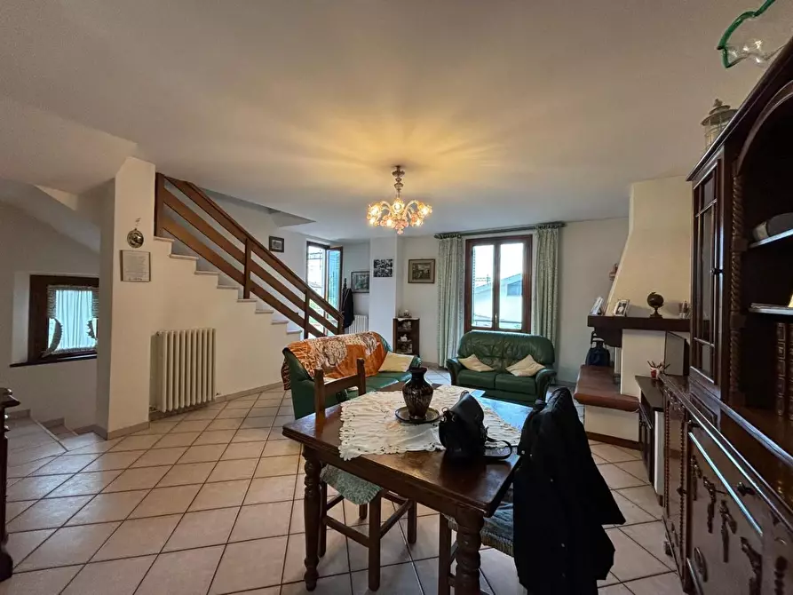 Immagine 2 di Casa bifamiliare in vendita  a Empoli